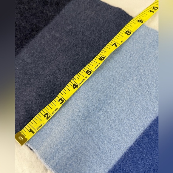 Wool/Cashmere Blend Fringed Scarf by Express - Picture 5 of 5